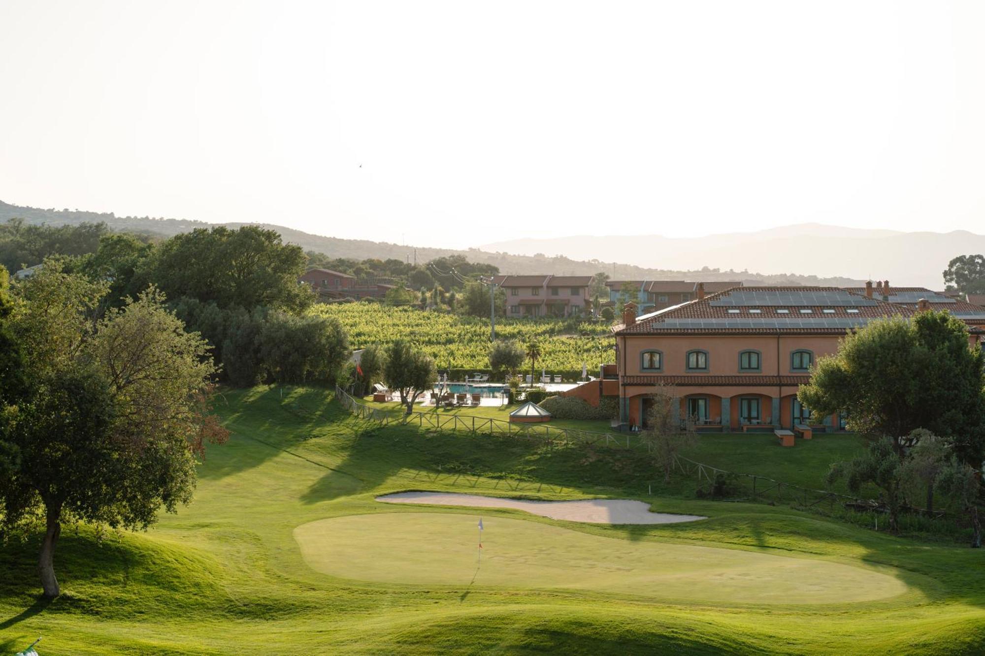 Hotel Picciolo Etna Golf & Spa, Curio Collection By Hilton