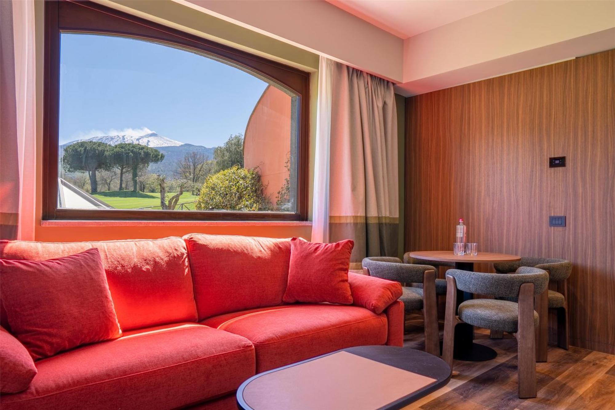 Hotel Picciolo Etna Golf & Spa, Curio Collection By Hilton 5*